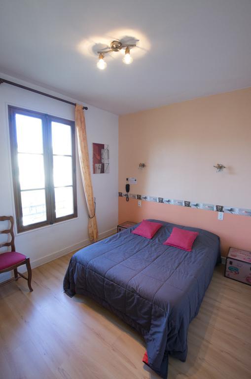 Hotel Du Commerce Millau Habitación foto